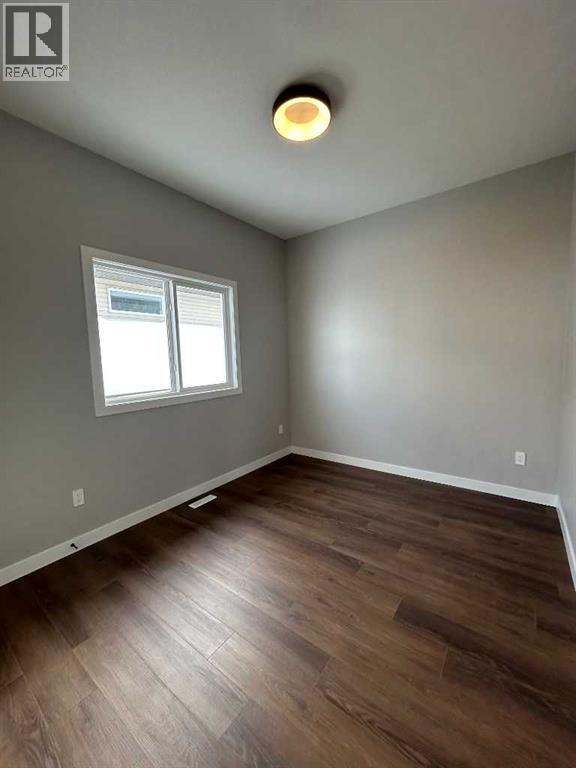 Single Family House Bi-level for Sale in   Avenue Westgate Grande Prairie 