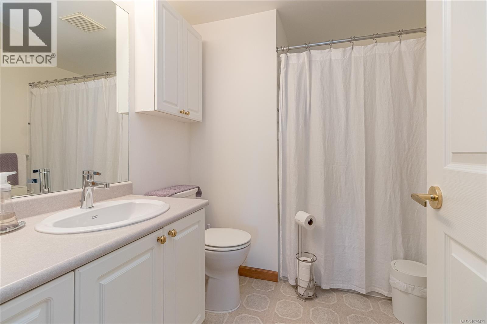 203 354 Morison Ave, Parksville