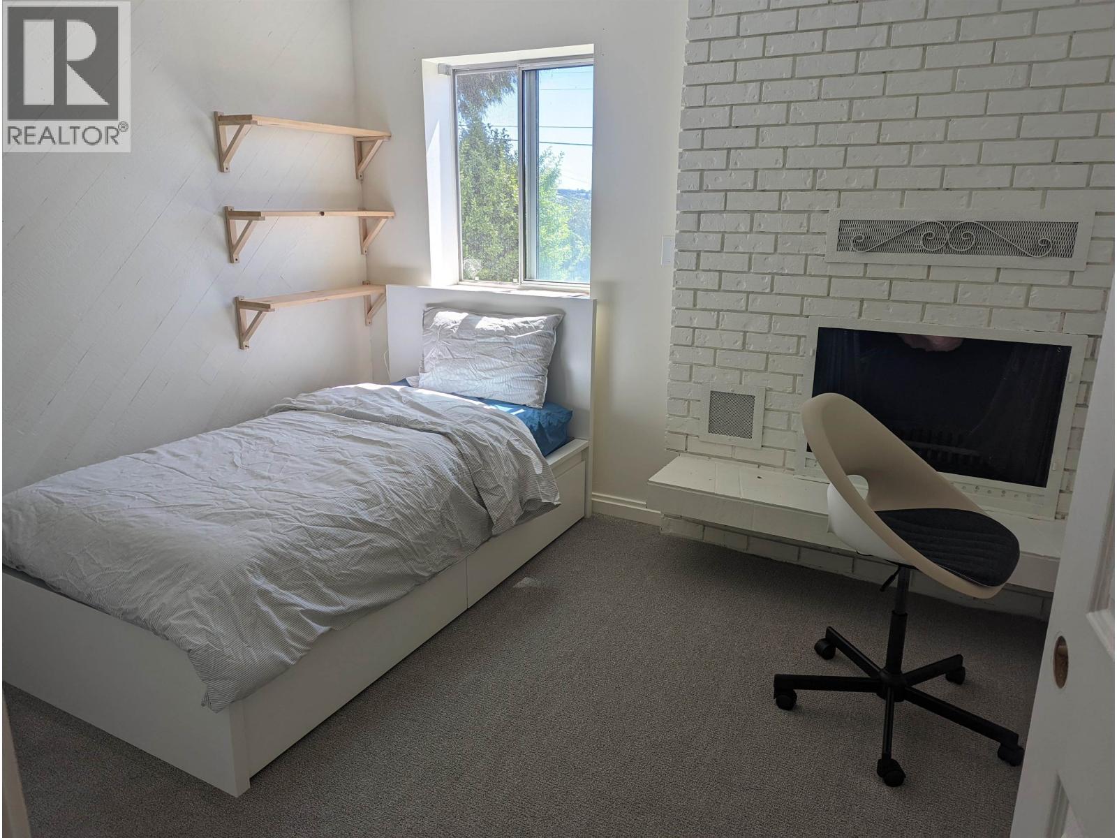 5395 GEORGIA STREET, Burnaby