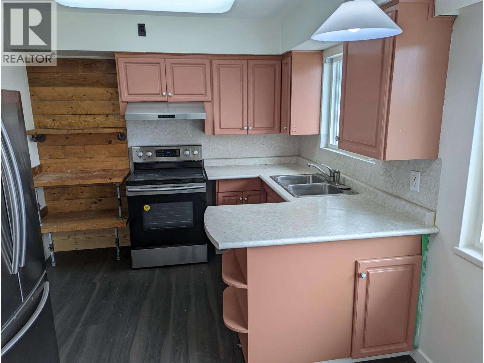 5395 GEORGIA STREET, Burnaby