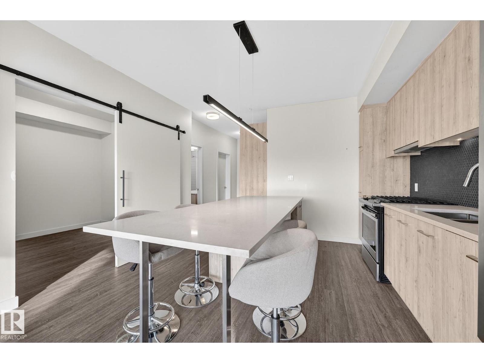 #304 10837 83 AV NW, Edmonton