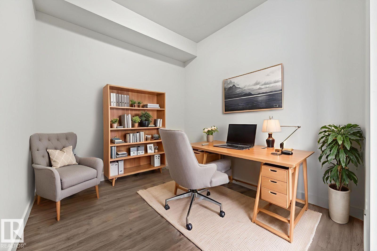 #304 10837 83 AV NW, Edmonton