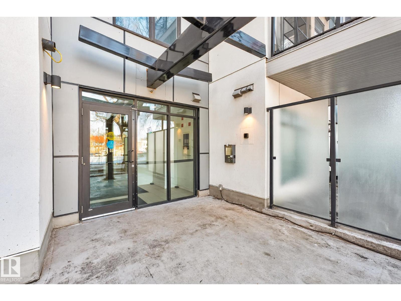 #304 10837 83 AV NW, Edmonton