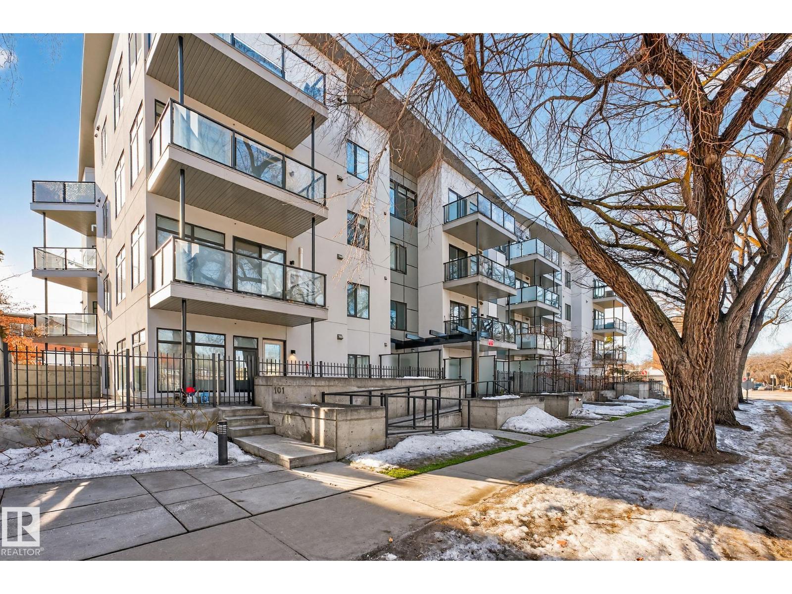 #304 10837 83 AV NW, Edmonton