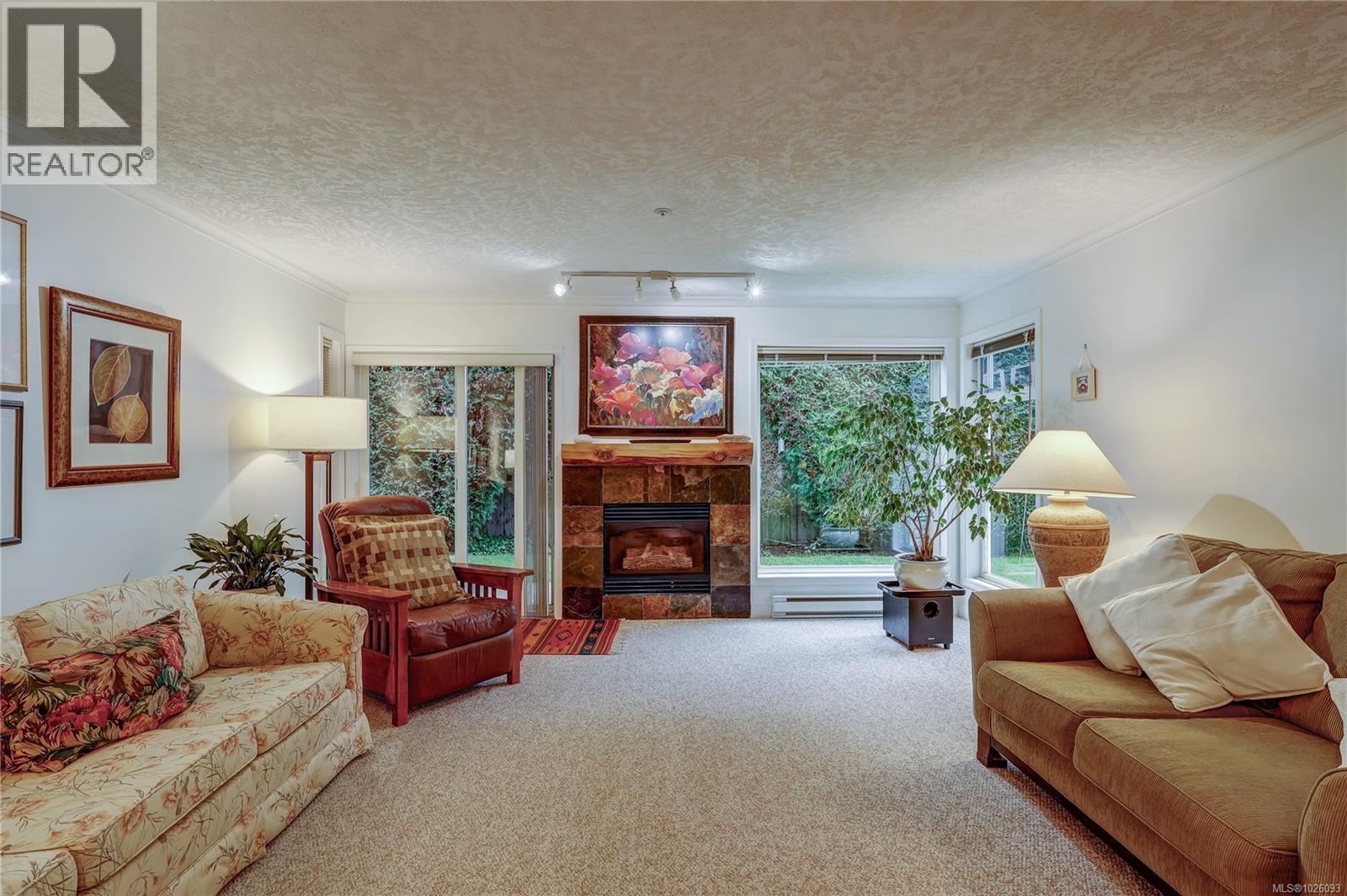 #10 571 BRADLEY ST - 12