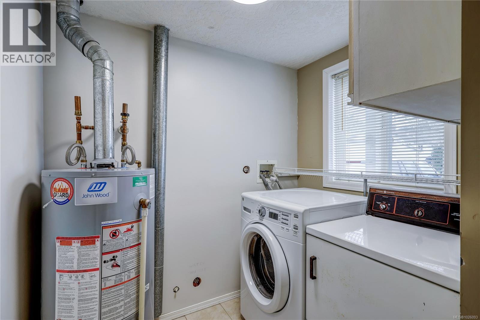 #10 571 BRADLEY ST - 16