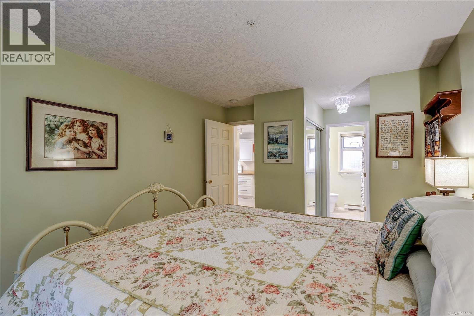 #10 571 BRADLEY ST - 19