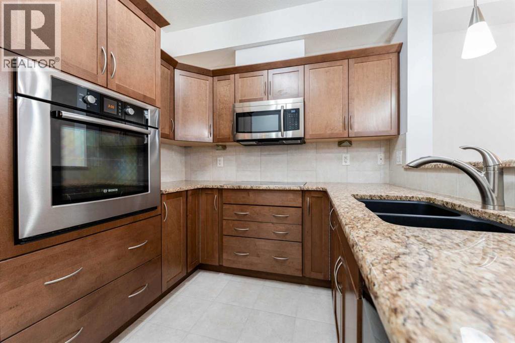 Single Family House for Sale in   Royal Oak Plaza NW Royal Oak Calgary 