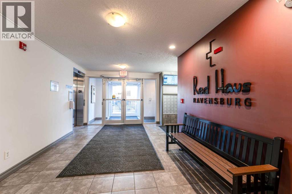 Single Family House for Sale in   Royal Oak Plaza NW Royal Oak Calgary 