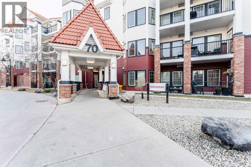 Single Family House for Sale in   Royal Oak Plaza NW Royal Oak Calgary 