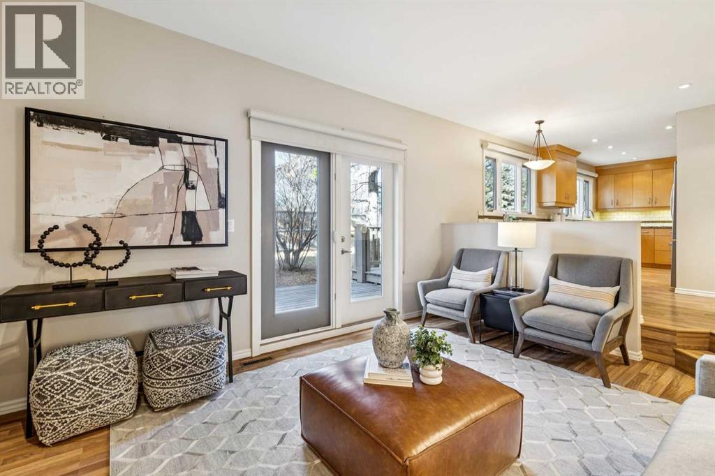 Single Family House for Sale in  OAKWOOD DRIVE  SW Oakridge Calgary 