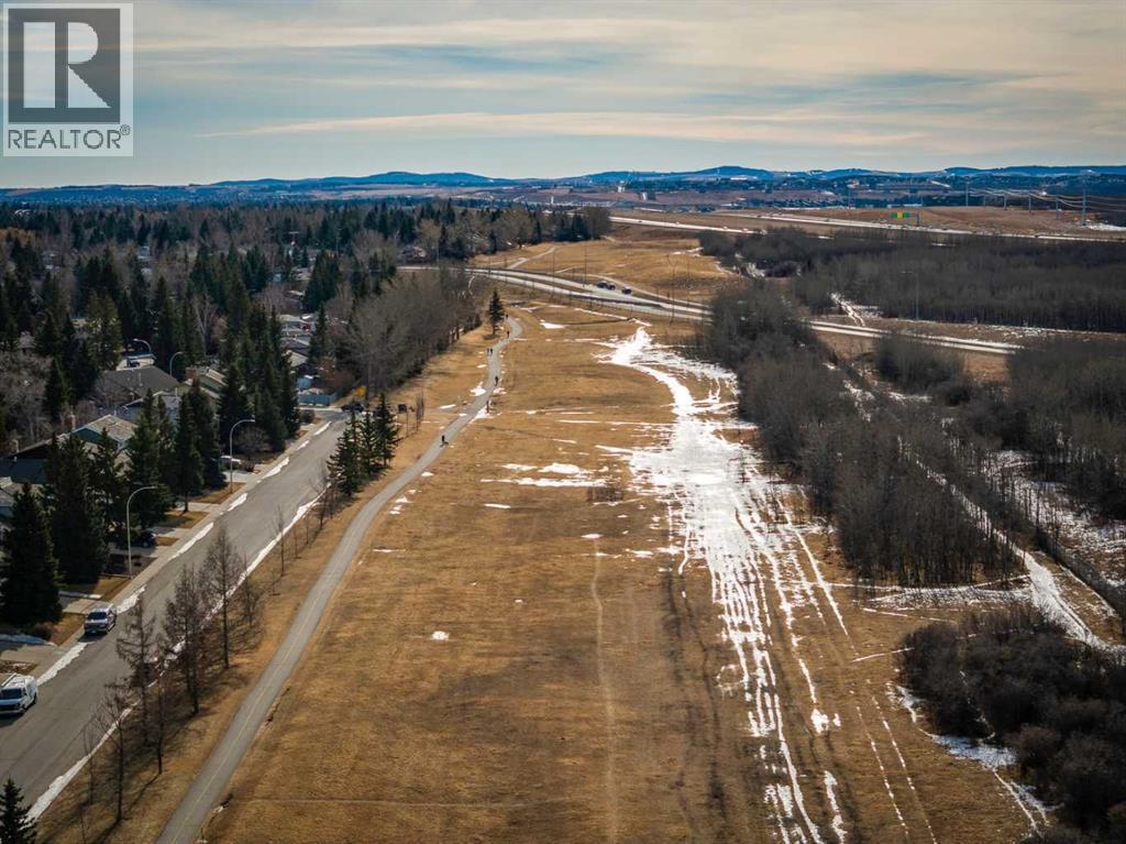 Single Family House for Sale in  OAKWOOD DRIVE  SW Oakridge Calgary 