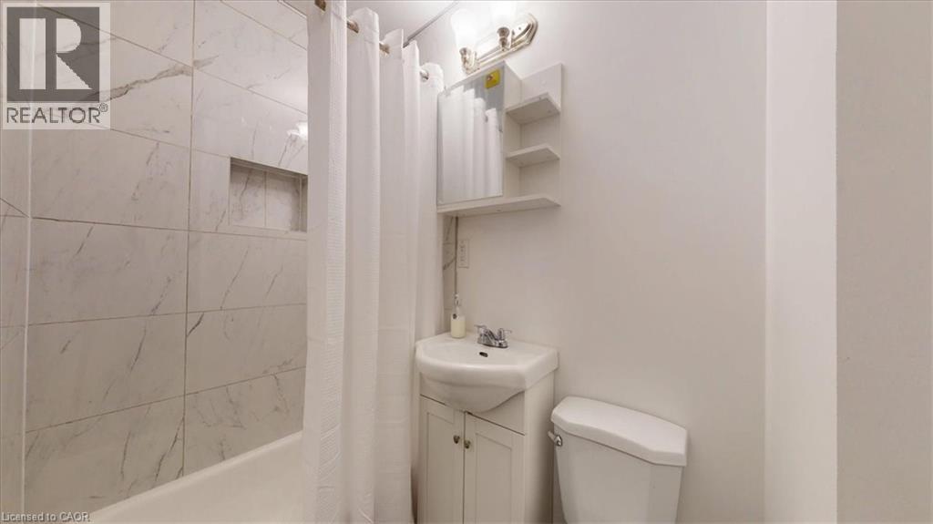 22 BROADVIEW AVENUE - 17