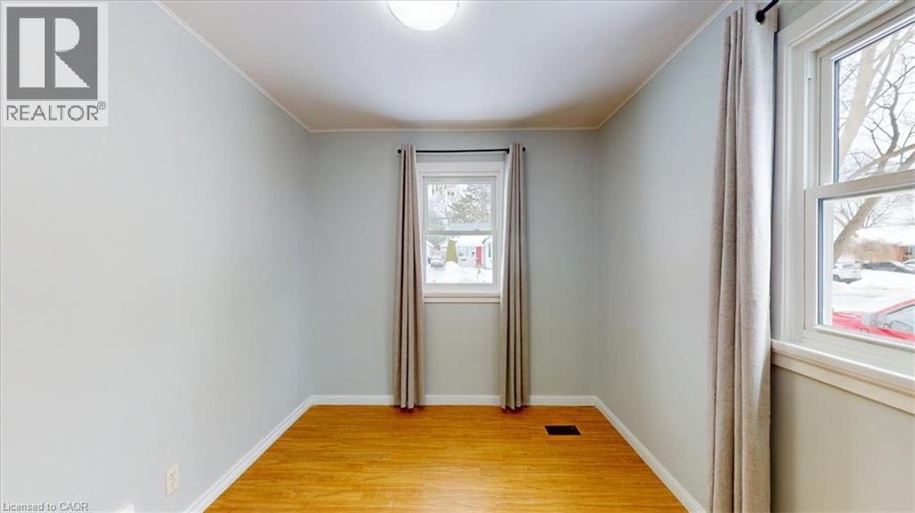 22 BROADVIEW AVENUE - 21