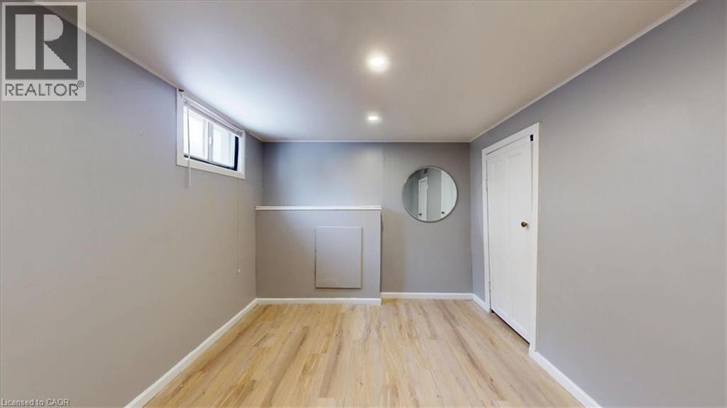 22 BROADVIEW AVENUE - 31