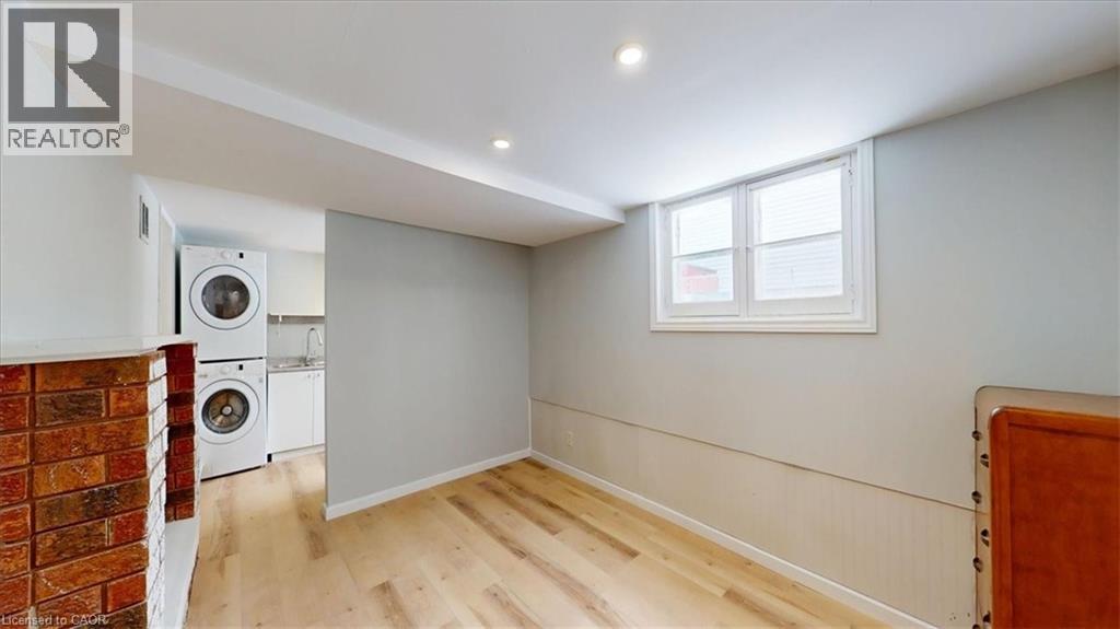 22 BROADVIEW AVENUE - 35