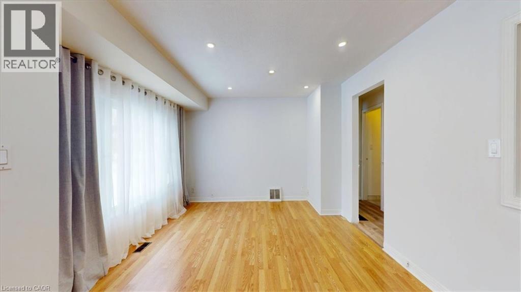 22 BROADVIEW AVENUE - 7