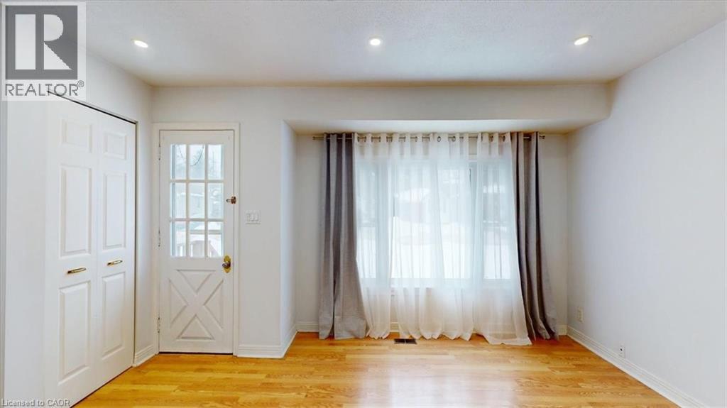 22 BROADVIEW AVENUE - 9