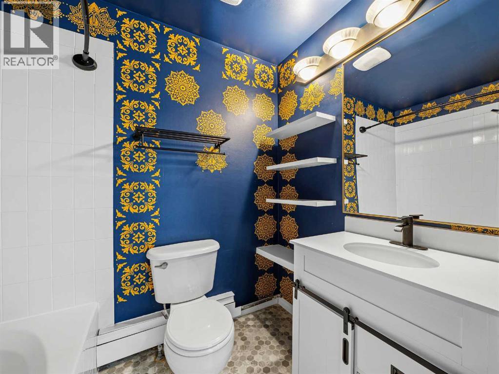 Single Family House for Sale in    Street SW Bankview Calgary 