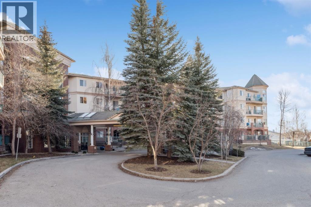 Single Family House for Sale in   Lincoln Way SW Lincoln Park Calgary 