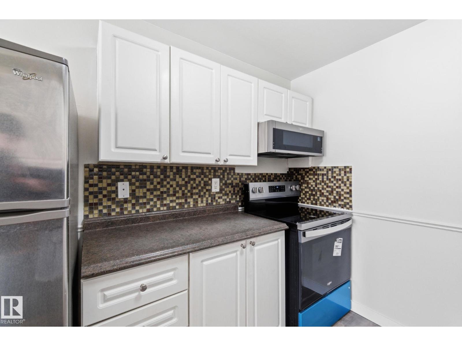 180 LONDONDERRY SQ NW, Edmonton