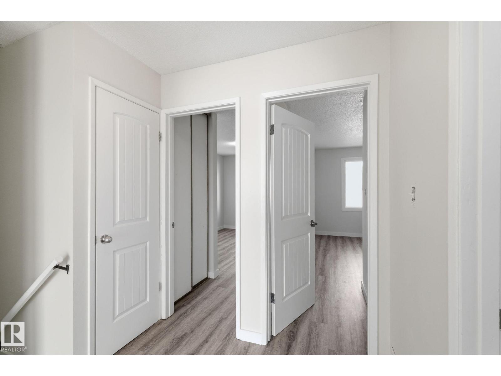 180 LONDONDERRY SQ NW, Edmonton