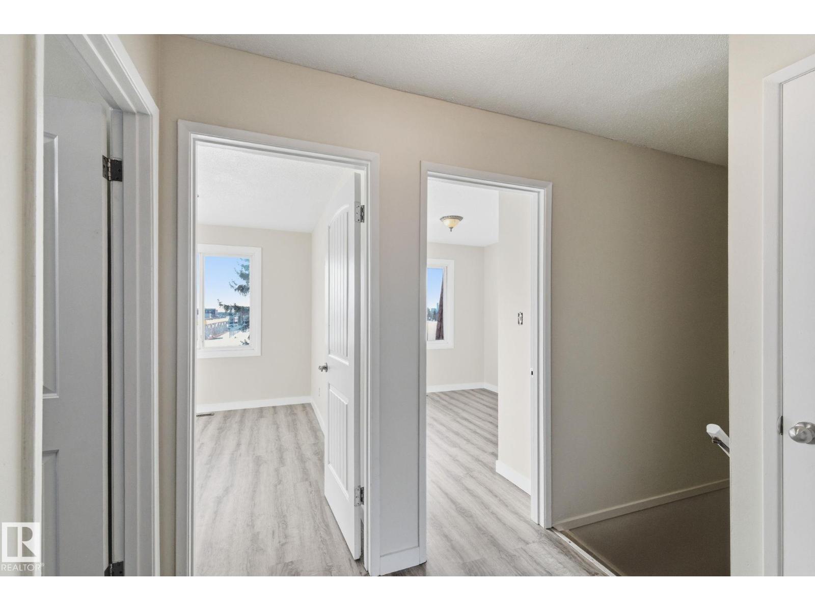 180 LONDONDERRY SQ NW, Edmonton