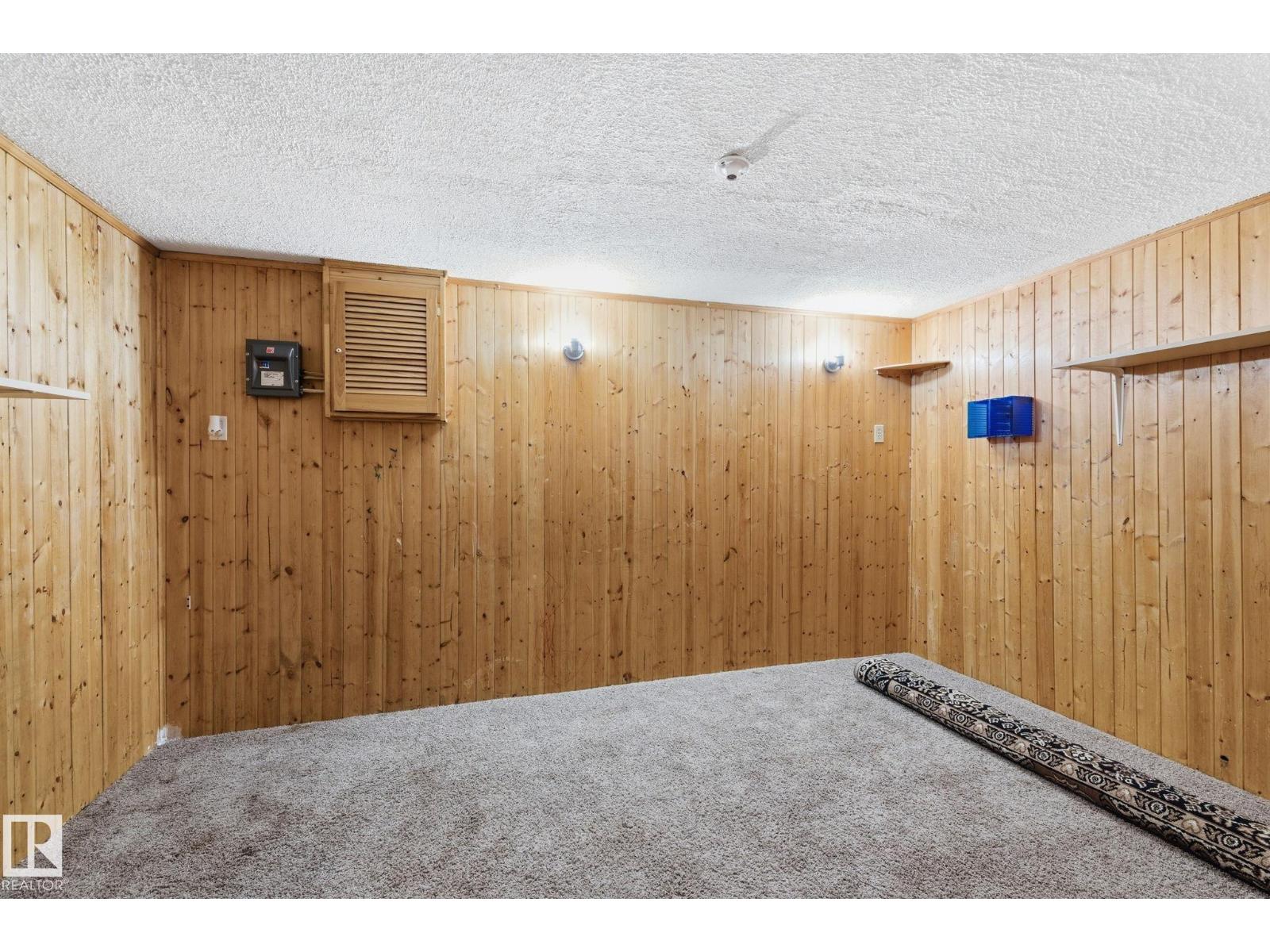 180 LONDONDERRY SQ NW, Edmonton