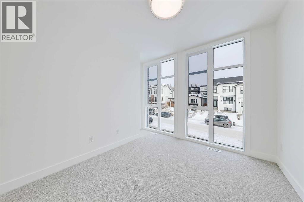 Single Family House for Sale in   Avenue NW Montgomery Calgary 