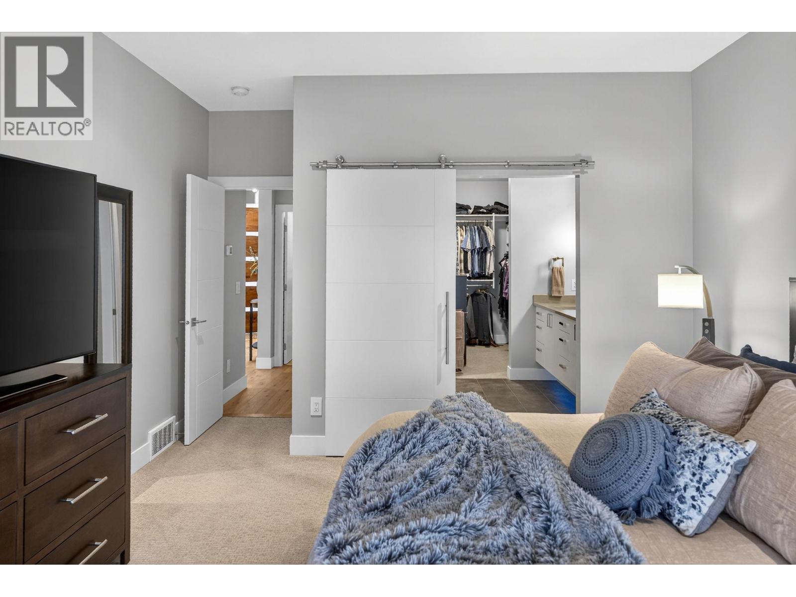  9882 Beacon Hill Drive, Lake Country