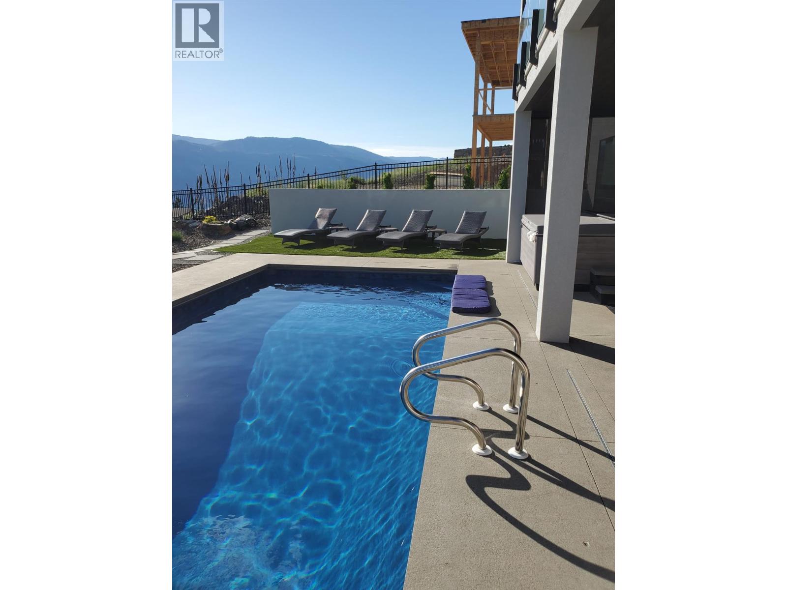  9882 Beacon Hill Drive, Lake Country