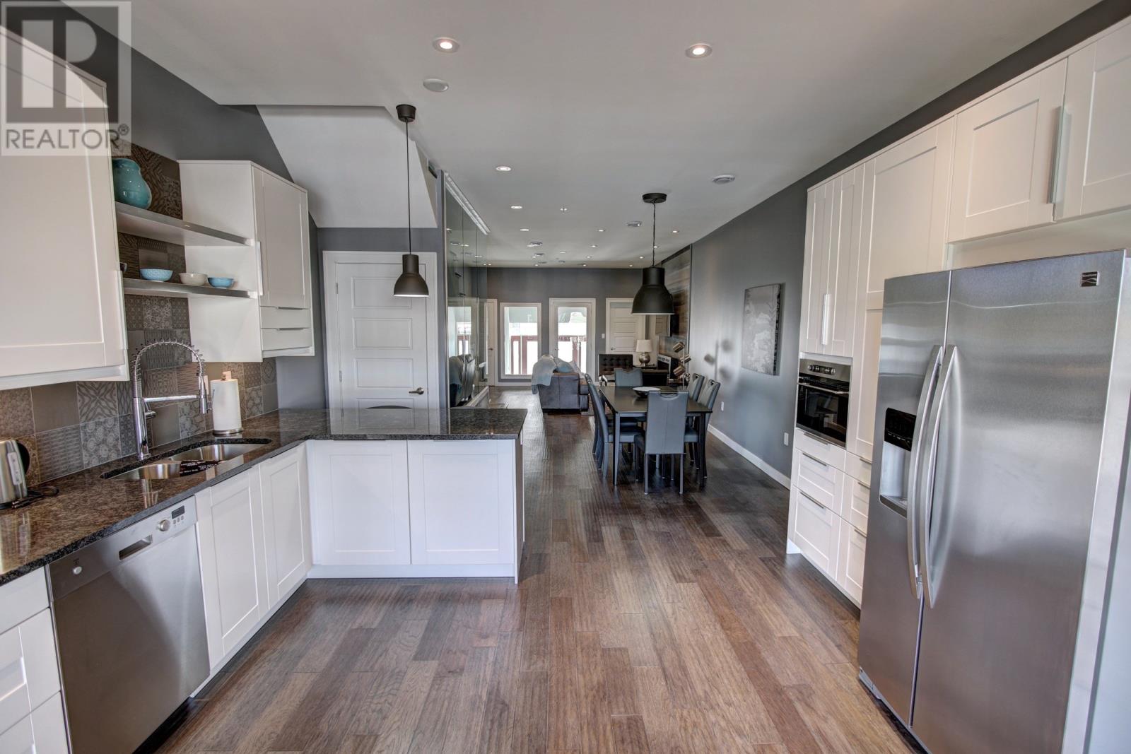 48 Brine Street - 12