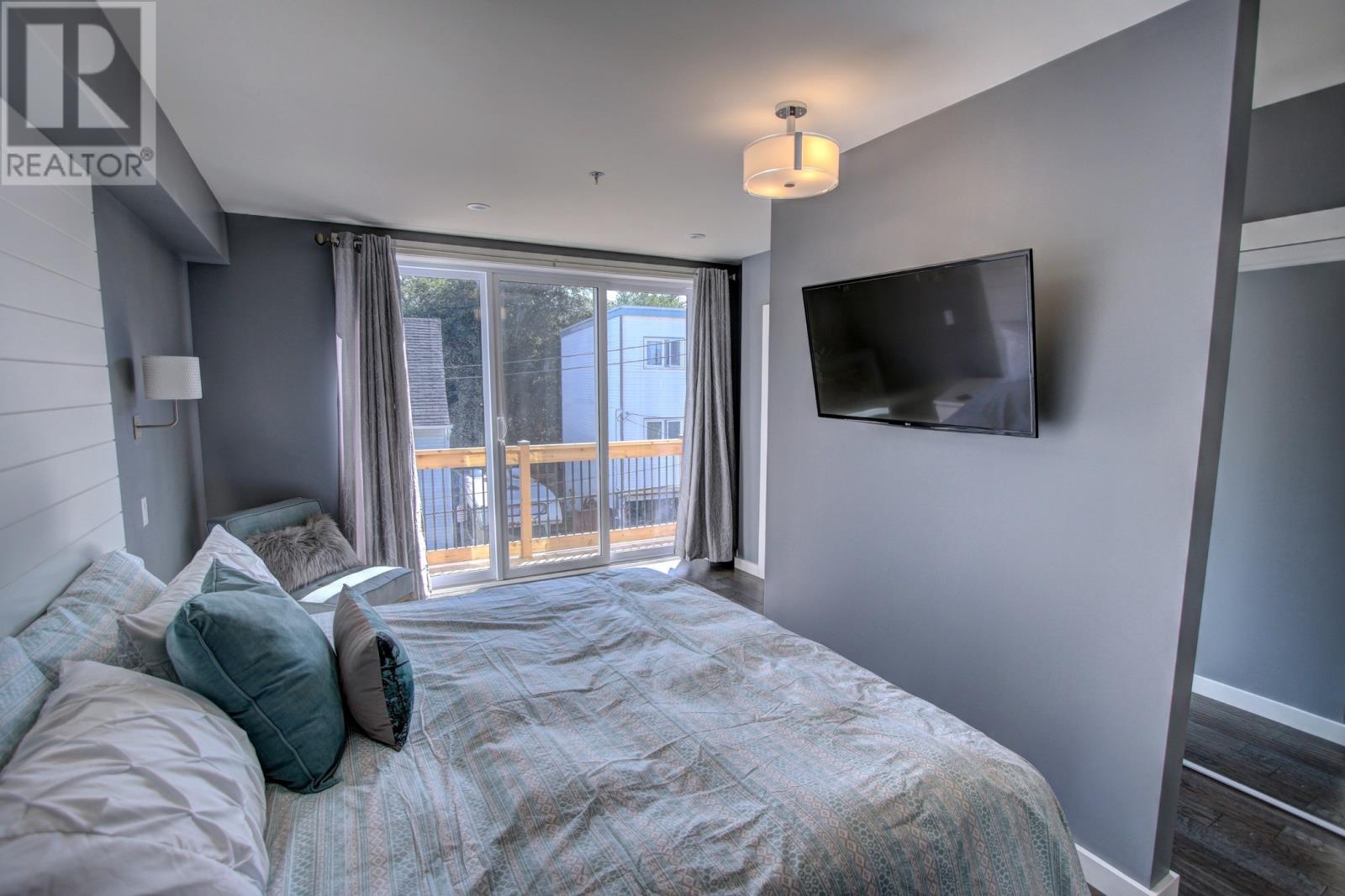 48 Brine Street - 16