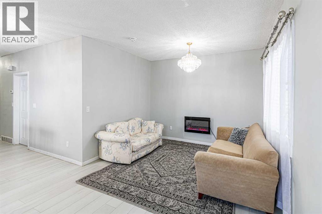 Single Family House Bungalow for Sale in   Avenue NW Sunnyside Calgary 