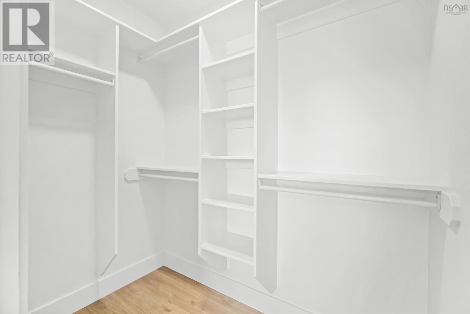 Property 17 of 46 of 5042 471 Bondi Drive, Indigo Shores