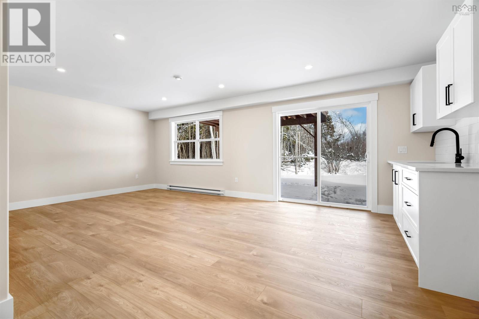 Property 35 of 46 of 5042 471 Bondi Drive, Indigo Shores