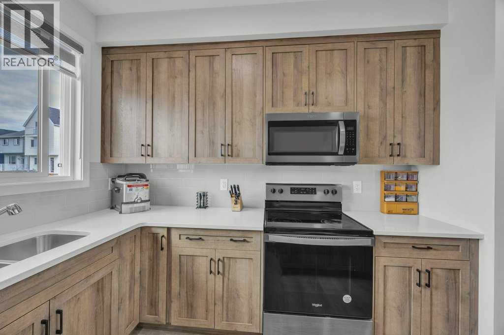 Single Family House for Sale in  Rangeview Drive SE Rangeview Calgary 