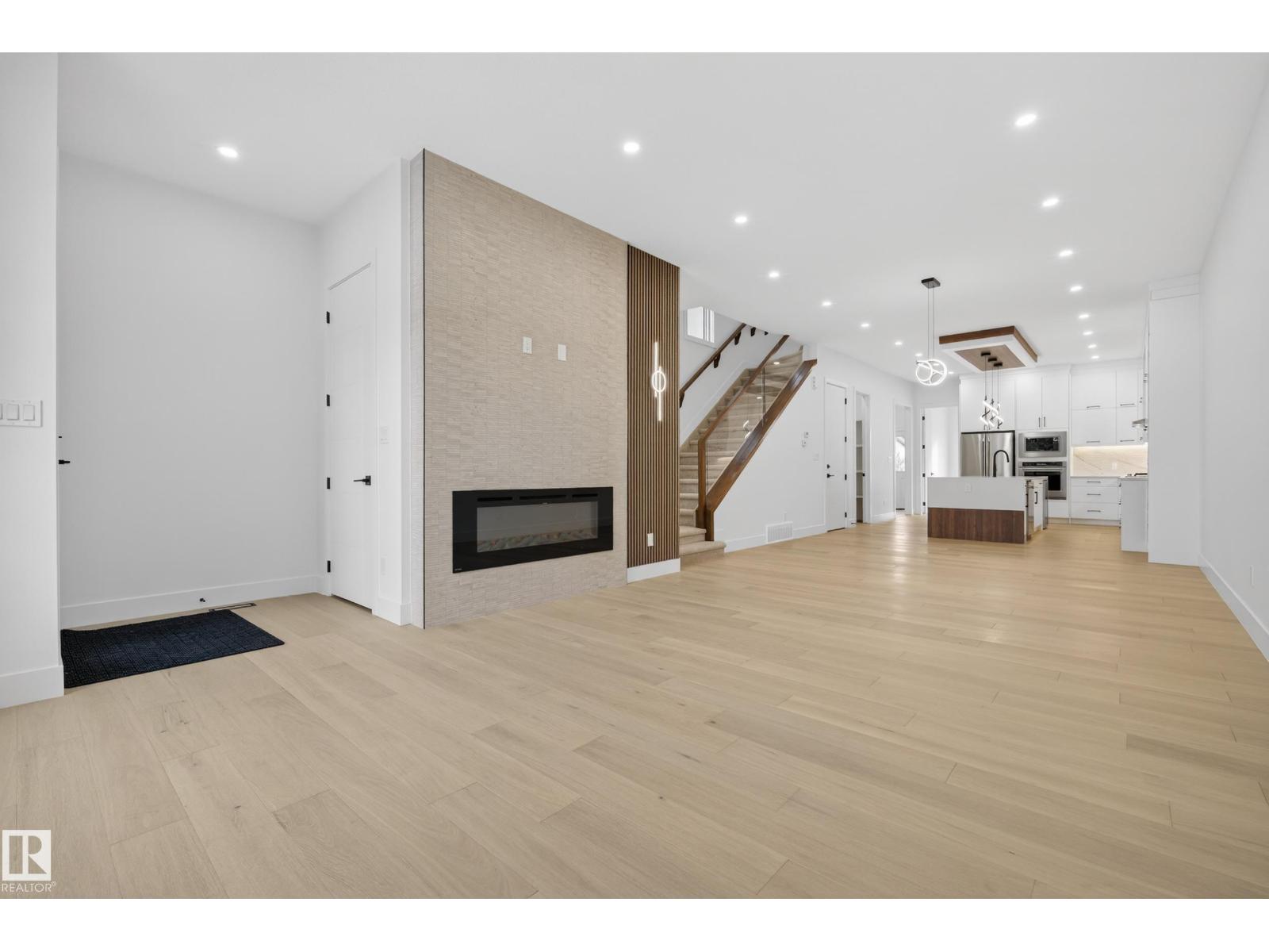 11611 79 NW, Edmonton