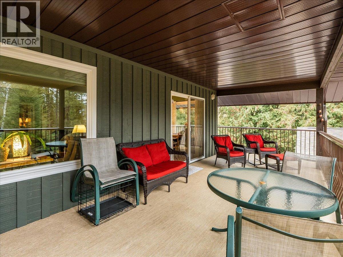 2162 Old Salmo Road, Fruitvale