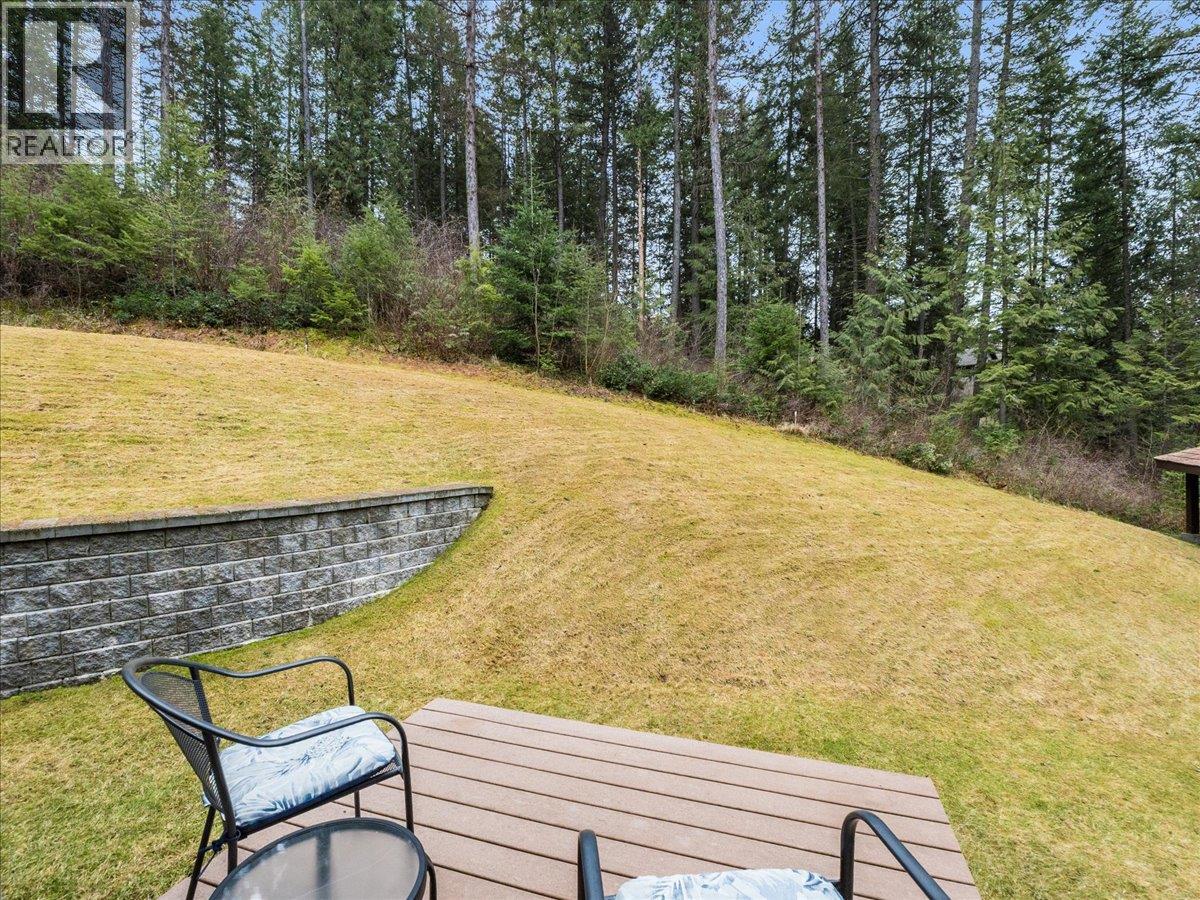 2162 Old Salmo Road, Fruitvale