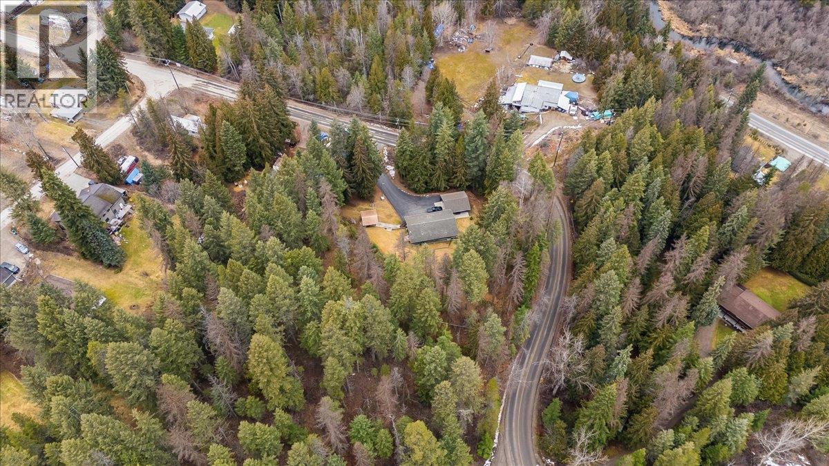 2162 Old Salmo Road, Fruitvale