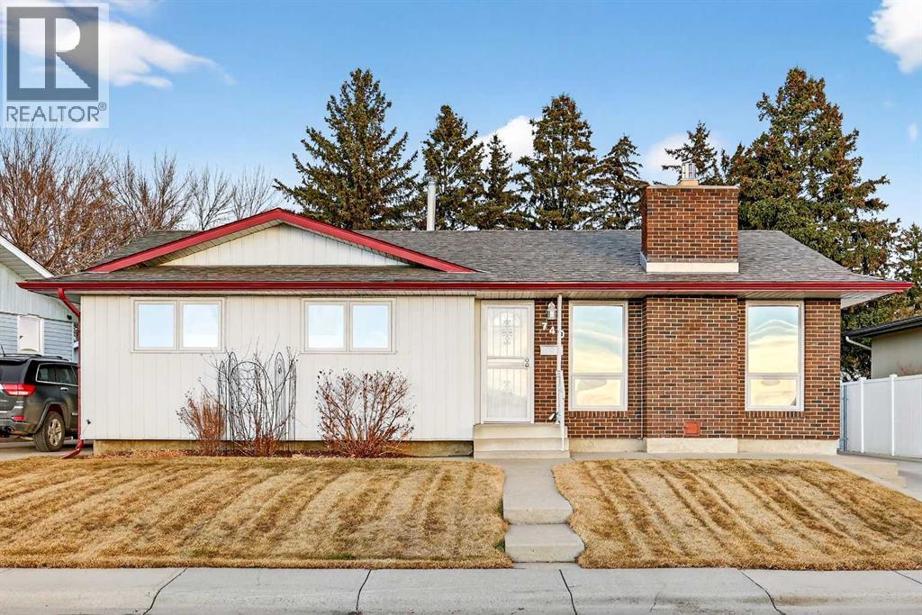 Single Family House Bungalow for Sale in  Lysander Drive SE Ogden Calgary 