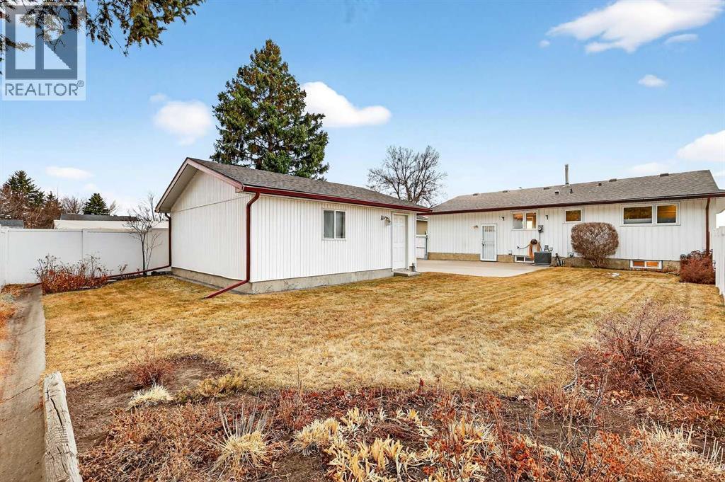 Single Family House Bungalow for Sale in  Lysander Drive SE Ogden Calgary 