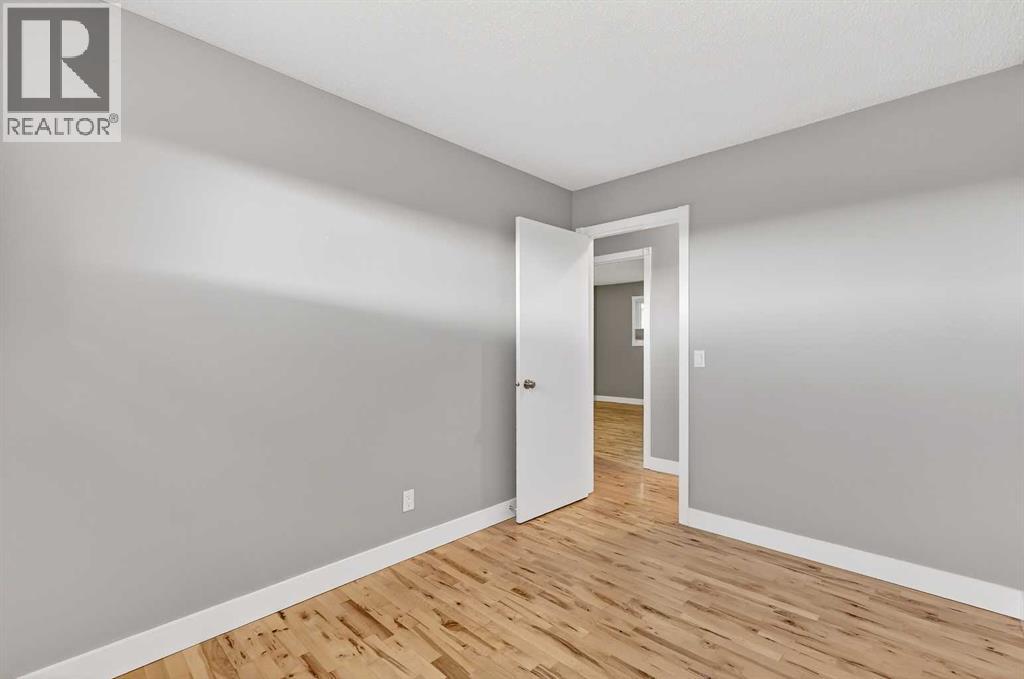 Single Family House Bungalow for Sale in  Lysander Drive SE Ogden Calgary 