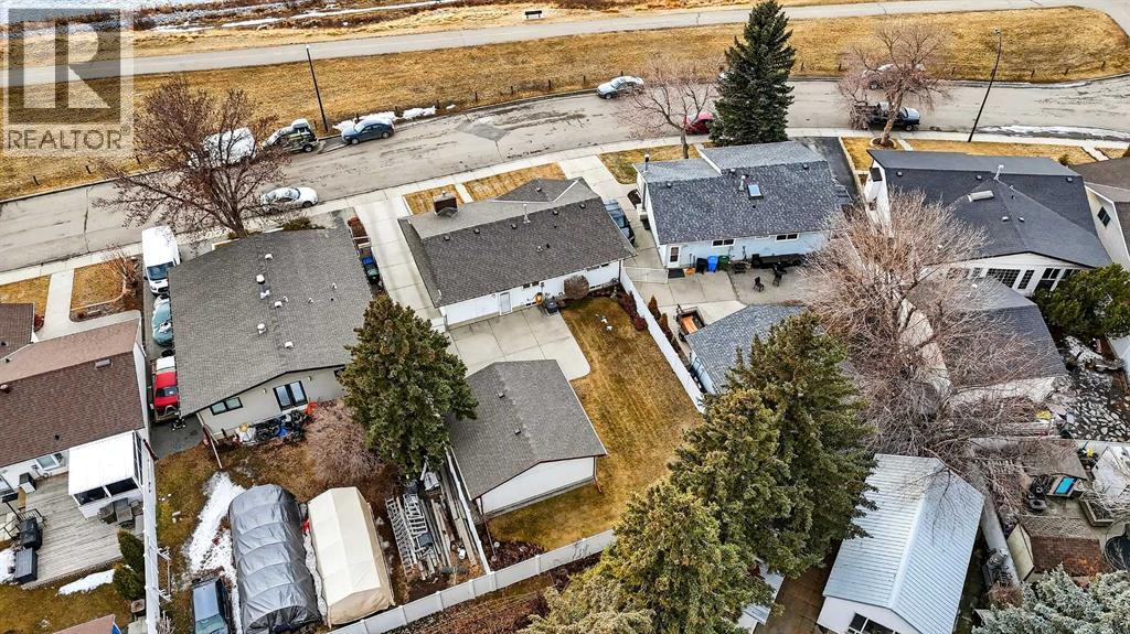 Single Family House Bungalow for Sale in  Lysander Drive SE Ogden Calgary 