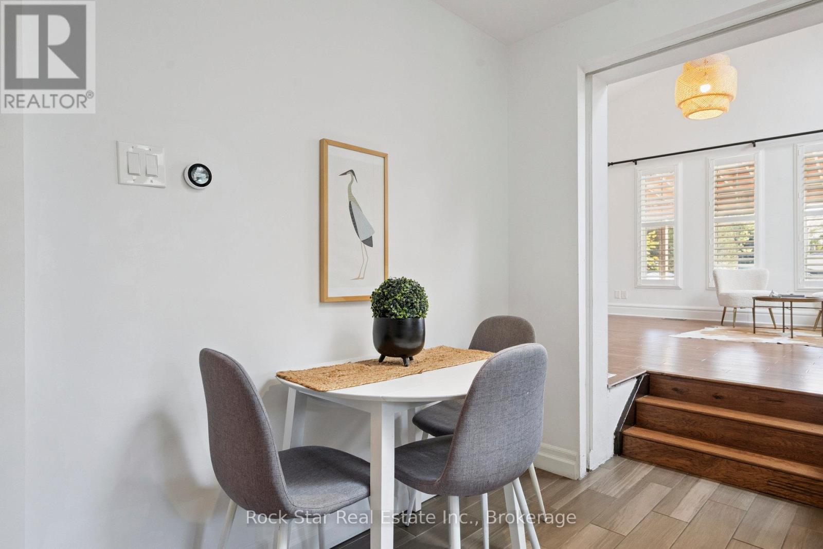 Single Family House for Sale in  ROSEDALE AVENUE Hamilton (Rosedale) 