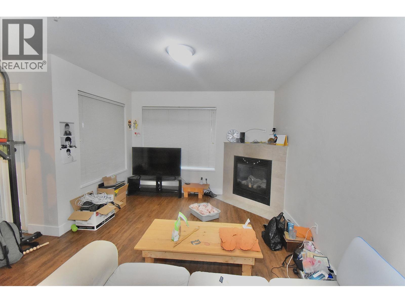 16 624 SHAW ROAD, Gibsons