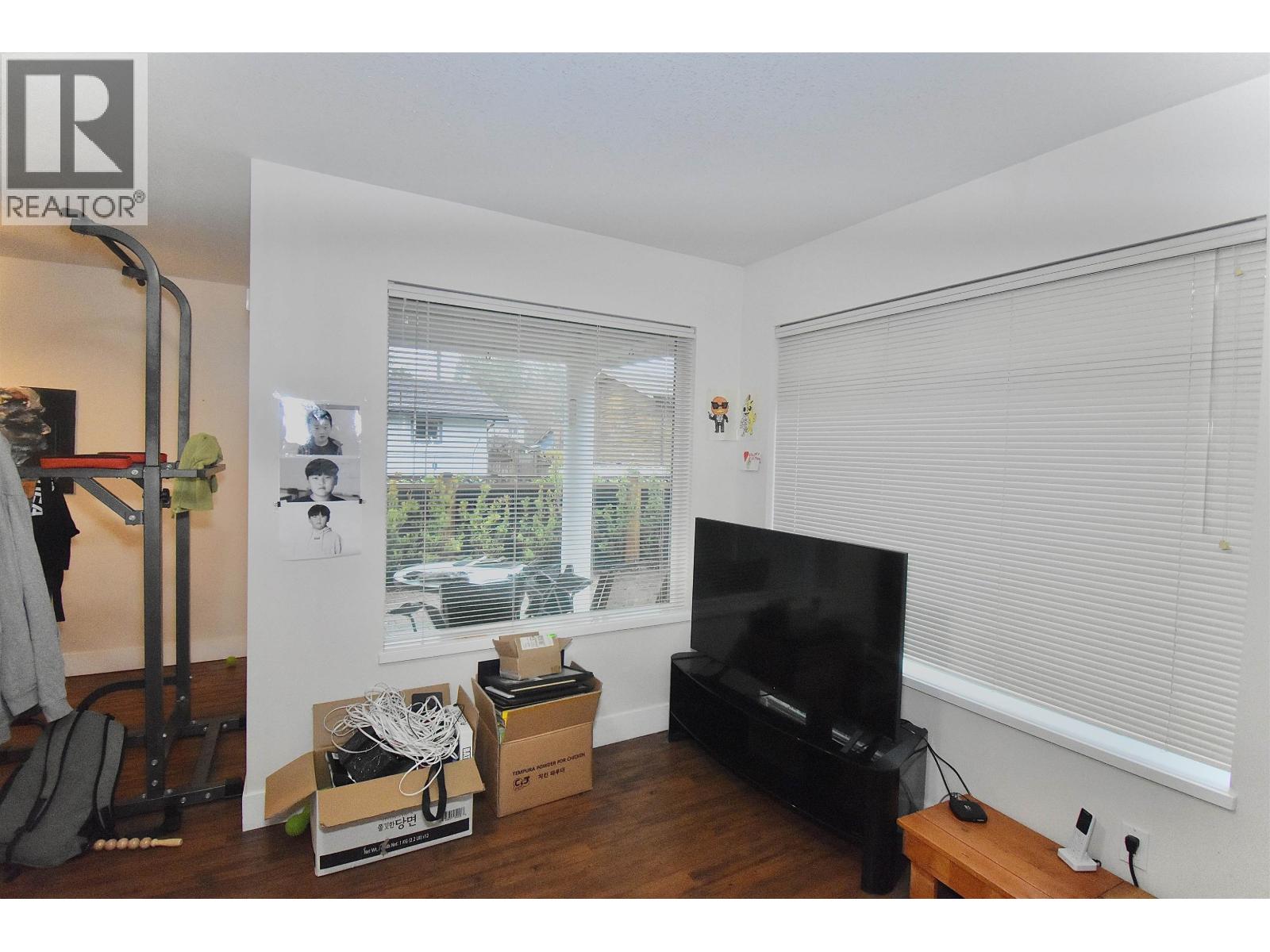 16 624 SHAW ROAD, Gibsons