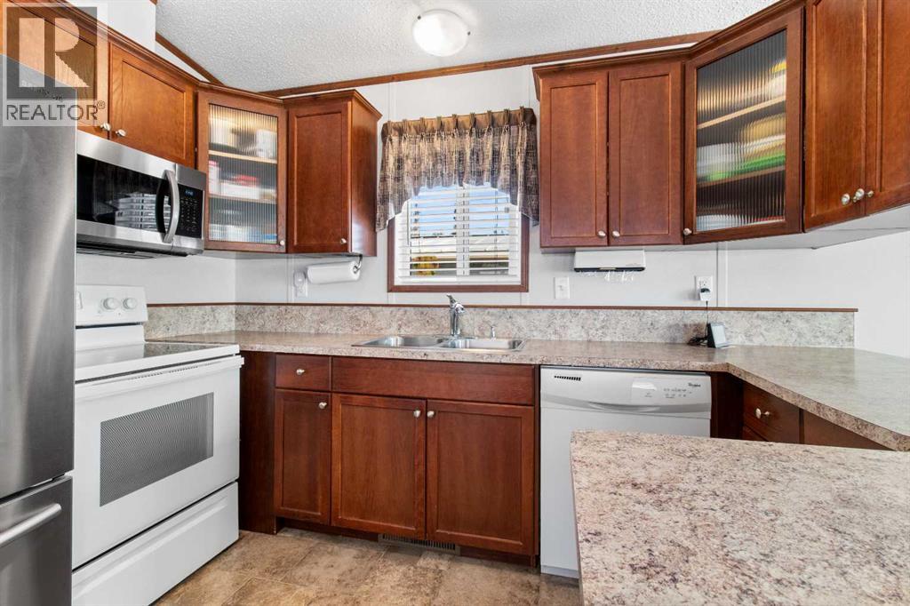 
          192 10046 township road 422
            <br/>
            <span>Rural Ponoka County</span>
            , 
            <span>AB</span>
             <span>T0C2J0</span>
         - Photo 6