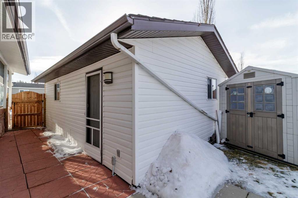 
          192 10046 township road 422
            <br/>
            <span>Rural Ponoka County</span>
            , 
            <span>AB</span>
             <span>T0C2J0</span>
         - Photo 20